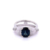 Bague en or blanc 14k avec saphir bleu ovale de 2,50 carats