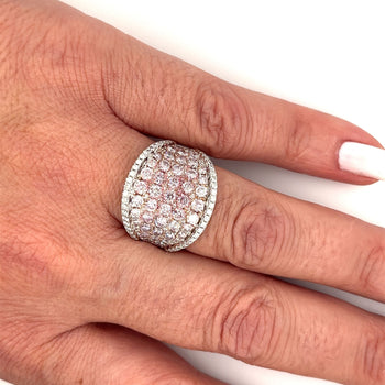 Bague micro pavée en or blanc 14K avec diamants roses – Assay Jewelers