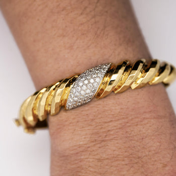 18K Gold Hammered Finish Diamond Pave Bangle Bracelet – Assay Jewelers
