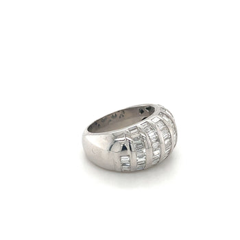 Bague dôme en or blanc 18 carats avec cluster de diamants taille baguette – Assay Jewelers