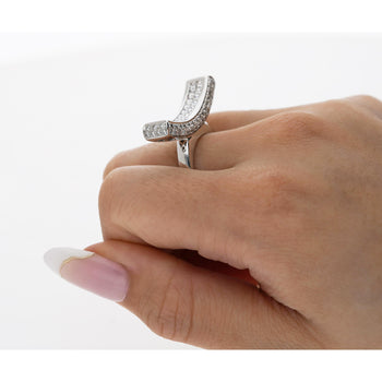 Bague superposée à dessus incurvé pavée de diamants taille princesse, 2 carats, en 18K – Assay Jewelers