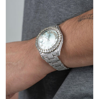 alt
Montre Rolex Datejust 41 mm avec cadran bleu clair, chiffres romains, année 2010 – Assay Jewelers