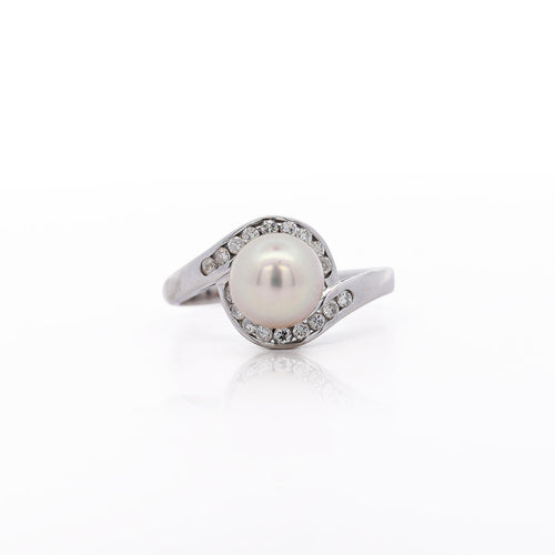 8.5mm White Pearl and Round Diamond Bypass Platinum Ring