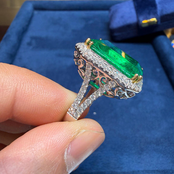 GRS Cert. 17.73 Carat Minor Oil Colombian Emerald Ring