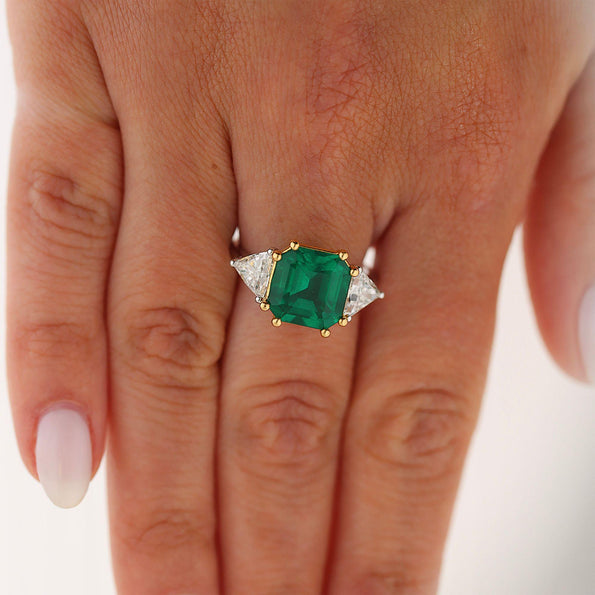 GRS Cert. 4.37 Carat Vivid Green Muzo Colombian Emerald Diamond 3 Stone Ring