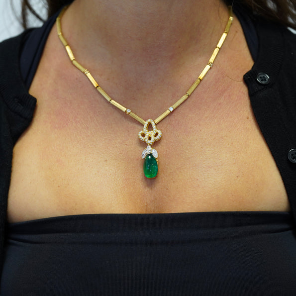 Henry Dunay Zambian Minor Oil Drop Cabochon Cut Emerald 18K Fancy Link Necklace