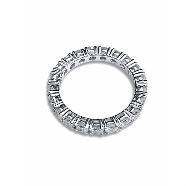 Natural Diamond Wedding Band in 18k white gold setting