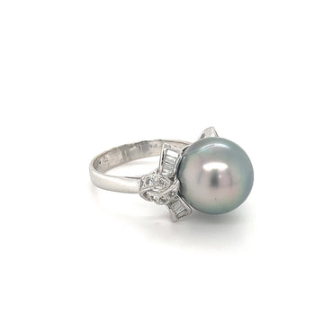 Pearl and Diamond Cocktail BowTie Style Ring in 18k White Gold – Assay Jewelers
