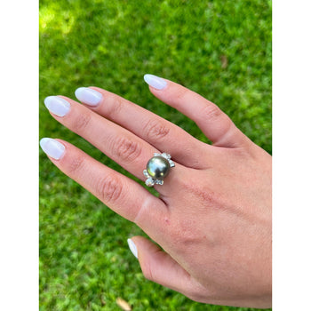Pearl and Diamond Cocktail BowTie Style Ring in 18k White Gold – Assay Jewelers
