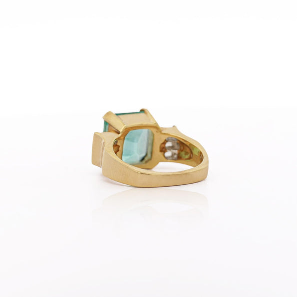 Vintage 5 Carat Emerald and Baguette Diamond in 18K Gold Ring